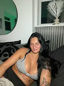 Destinylovex online show from April 12, 8:25 pm