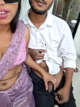 Snapshot of crazy_bebs chatting on March 15, 10:54 am crazy bebs online show from March 15, 10:54 am