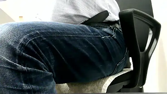 gitano697 online show from April 10, 2:33 pm