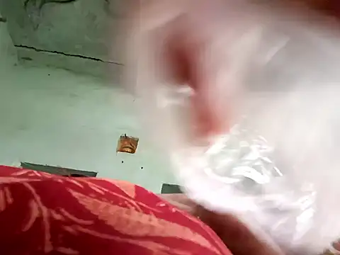 Snapshot of Meena73 chatting on February 19, 4:08 am Meena73 online show from February 19, 4:08 am