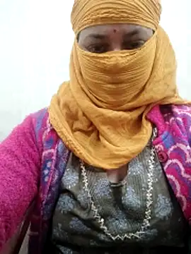 Snapshot of Desi_Heat_Couple chatting on February 19, 6:42 am Desi Heat Couple online show from February 19, 6:42 am