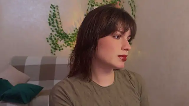 Snapshot of rinamandarina chatting on April 13, 1:16 pm rinamandarina online show from April 13, 1:16 pm