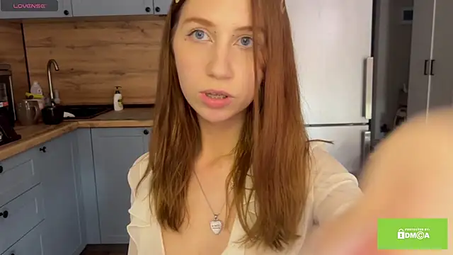 Snapshot of Veneloppalife chatting on June 15, 2:19 pm Veneloppalife online show from June 15, 2:19 pm