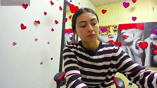 Snapshot of angell_cooper8 chatting on February 24, 12:47 pm angell cooper8 online show from February 24, 12:47 pm