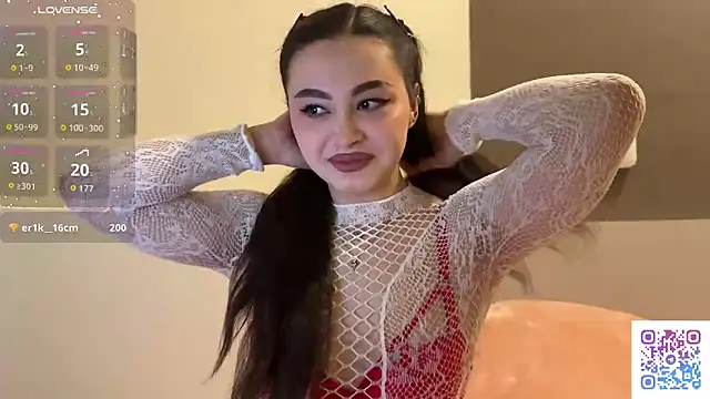 Sweet BerryBabe online show from April 7, 11:48 pm