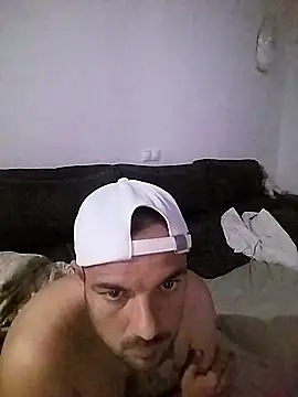 Snapshot of morenitoymorena chatting on April 6, 9:49 pm morenitoymorena online show from April 6, 9:49 pm