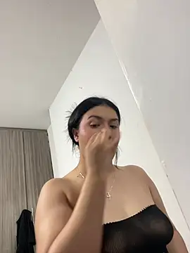 Snapshot of scarleth_marquezz chatting on May 27, 2:41 am scarleth marquezz online show from May 27, 2:41 am