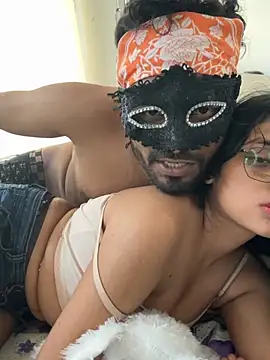 Snapshot of sizzler_hotz chatting on February 23, 10:45 am sizzler hotz online show from February 23, 10:45 am