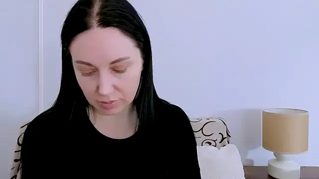 MiaFair online show from April 10, 3:28 pm