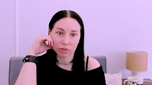 MiaFair online show from April 15, 3:19 pm