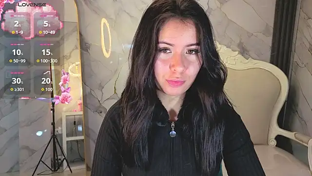 Kylia a online show from April 11, 8:57 pm