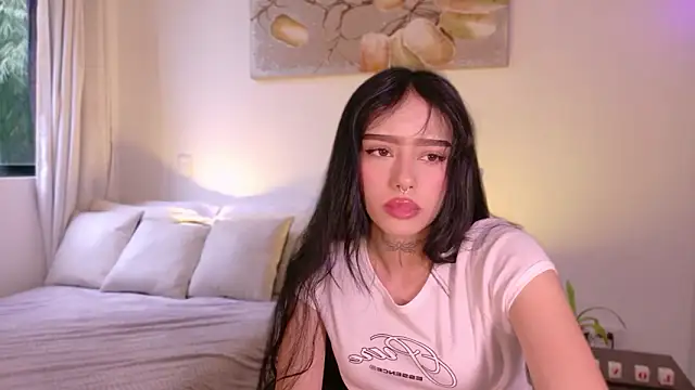 meganlake online show from February 19, 9:00 pm