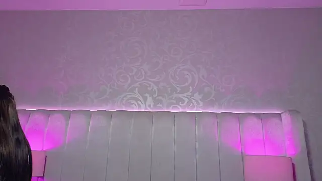 Snapshot of Emily__Stef chatting on July 1, 11:56 am Emily Stef online show from July 1, 11:56 am