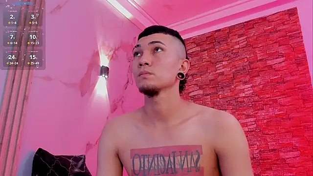 Snapshot of Logan_and_Reachel chatting on February 27, 7:25 pm Logan and Reachel online show from February 27, 7:25 pm