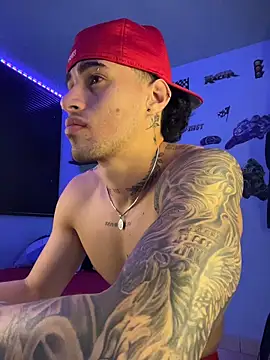 Snapshot of TOMAS_CONOR chatting on February 21, 6:03 am TOMAS CONOR online show from February 21, 6:03 am