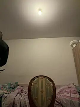 Snapshot of LoveLany9 chatting on February 27, 6:19 pm LoveLany9 online show from February 27, 6:19 pm