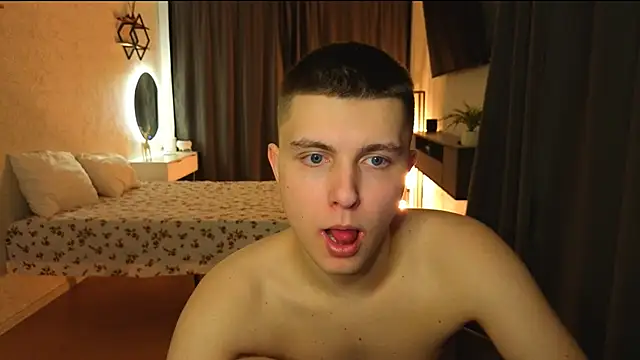 Snapshot of Keviin777 chatting on February 21, 4:30 pm Keviin777 online show from February 21, 4:30 pm