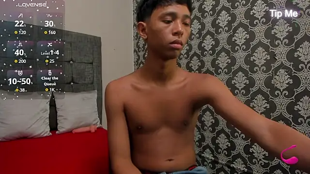 Little Twink19x online show from May 3, 7:53 pm