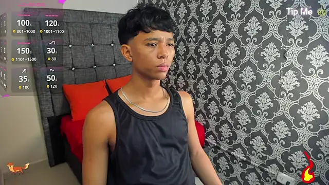 Little Twink19x online show from July 4, 7:42 pm