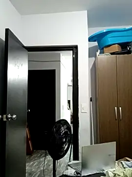 sara cute so online show from April 16, 8:04 am