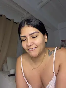 EmiliaVincenzo online show from March 19, 10:30 am