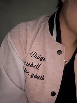 Snapshot of MayEva_ly chatting on February 24, 12:52 am MayEva ly online show from February 24, 12:52 am