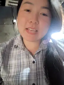 Snapshot of MayEva_ly chatting on March 3, 3:23 am MayEva ly online show from March 3, 3:23 am