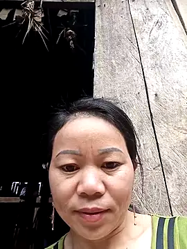 Snapshot of giang7711 chatting on February 26, 12:42 am giang7711 online show from February 26, 12:42 am