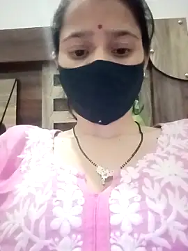 Vandana122 online show from March 30, 4:19 pm