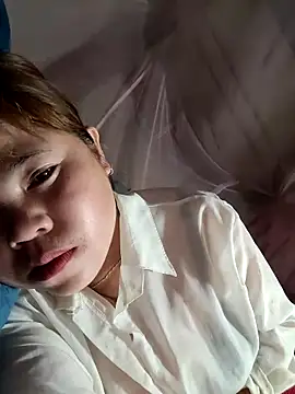 Snapshot of nide_xiaogou_x chatting on February 25, 12:15 pm nide xiaogou x online show from February 25, 12:15 pm