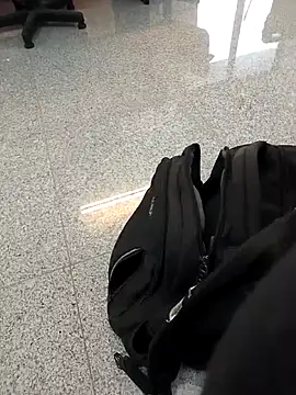 Snapshot of truble78 chatting on April 3, 9:18 am truble78 online show from April 3, 9:18 am