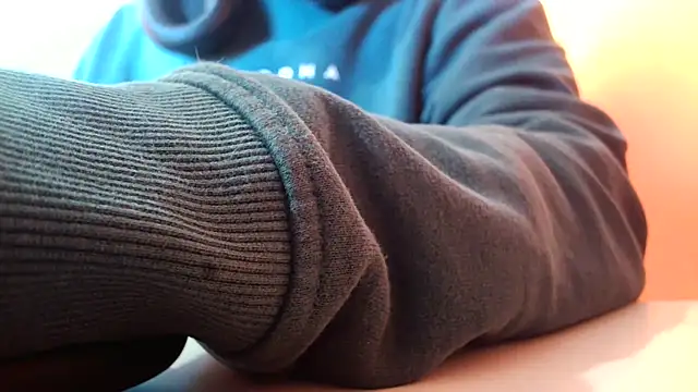 Snapshot of truble78 chatting on April 6, 8:26 am truble78 online show from April 6, 8:26 am