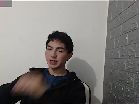 Snapshot of crissfer1 chatting on February 25, 8:18 pm crissfer1 online show from February 25, 8:18 pm