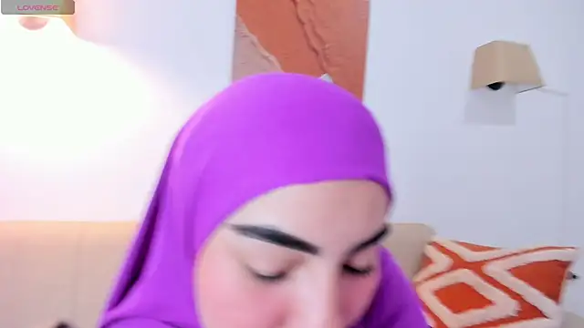 Snapshot of Malika_Noor chatting on June 2, 2:30 pm Malika Noor online show from June 2, 2:30 pm