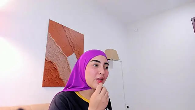 Snapshot of Malika_Noor chatting on June 15, 5:26 pm Malika Noor online show from June 15, 5:26 pm