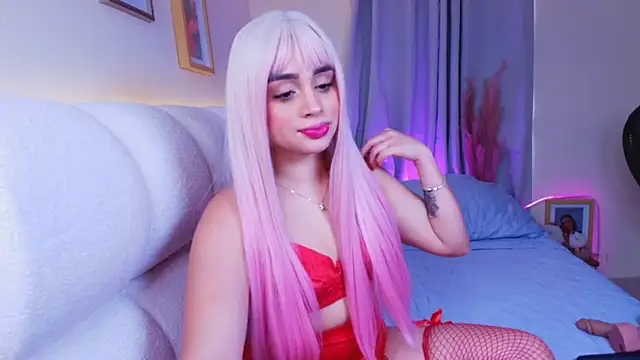 soph1a roy online show from April 8, 3:45 pm