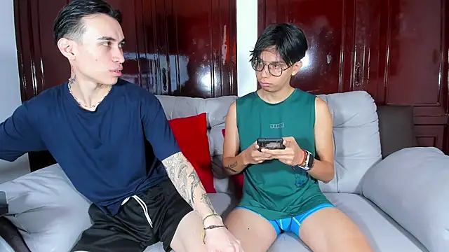 Snapshot of Patrick_ander chatting on March 8, 12:42 pm Patrick ander online show from March 8, 12:42 pm