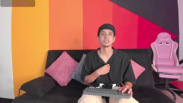 Snapshot of Anghell_BC chatting on February 25, 5:44 pm Anghell BC online show from February 25, 5:44 pm