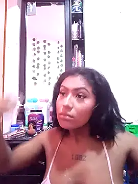 Snapshot of Emma_Dancer chatting on March 16, 12:53 pm Emma Dancer online show from March 16, 12:53 pm