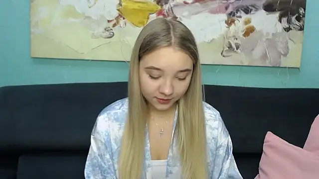 Snapshot of MilanaSiia chatting on February 21, 6:14 am MilanaSiia online show from February 21, 6:14 am