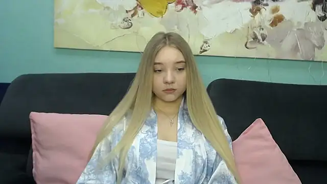 Snapshot of MilanaSiia chatting on March 1, 5:53 am MilanaSiia online show from March 1, 5:53 am