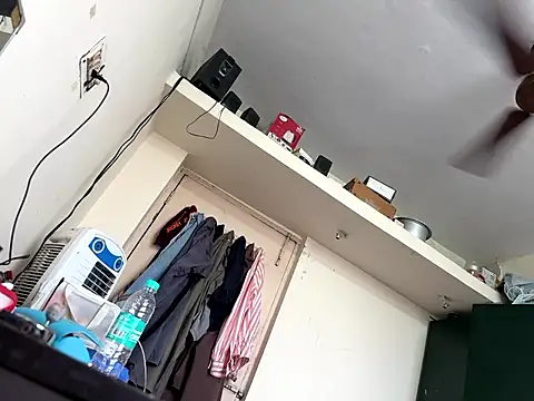 Snapshot of neekosam12 chatting on March 3, 11:49 am neekosam12 online show from March 3, 11:49 am