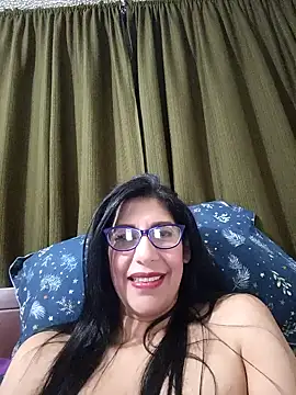 Snapshot of Samantha1_Rosse01 chatting on March 1, 4:47 am Samantha1 Rosse01 online show from March 1, 4:47 am