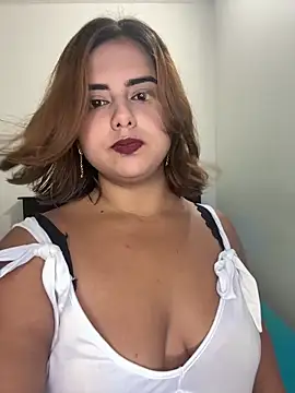 Snapshot of Lilithgomez_ chatting on March 12, 12:39 am Lilithgomez online show from March 12, 12:39 am