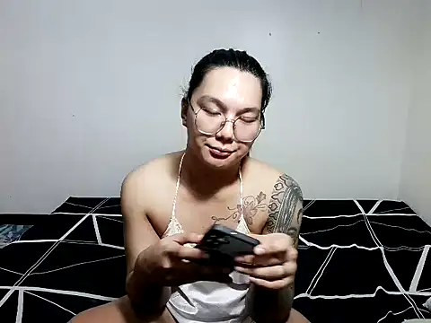 xNaughtymilesx online show from May 6, 2:55 pm