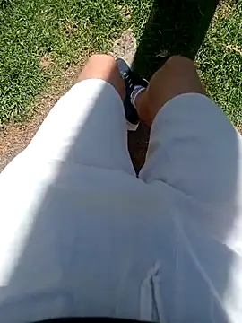 Snapshot of Damiianm chatting on February 27, 3:45 pm Damiianm online show from February 27, 3:45 pm