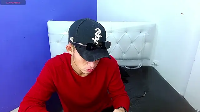 Snapshot of masterboyx chatting on February 26, 3:11 pm masterboyx online show from February 26, 3:11 pm