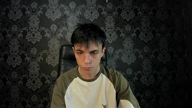 ClarkBev online show from May 13, 1:52 pm