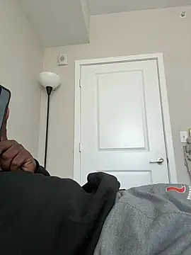 Snapshot of makeherfeelg chatting on February 24, 6:39 pm makeherfeelg online show from February 24, 6:39 pm