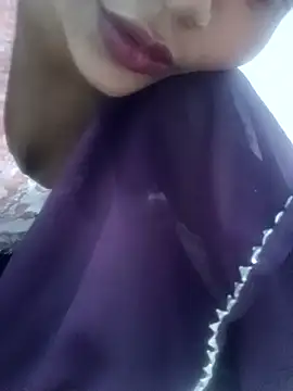 Snapshot of Amrita_Love chatting on March 1, 4:25 am Amrita Love online show from March 1, 4:25 am